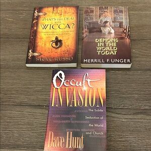Wicca Demons Occult as pertaining to Christianity three 3 books Russo Unger Hunt